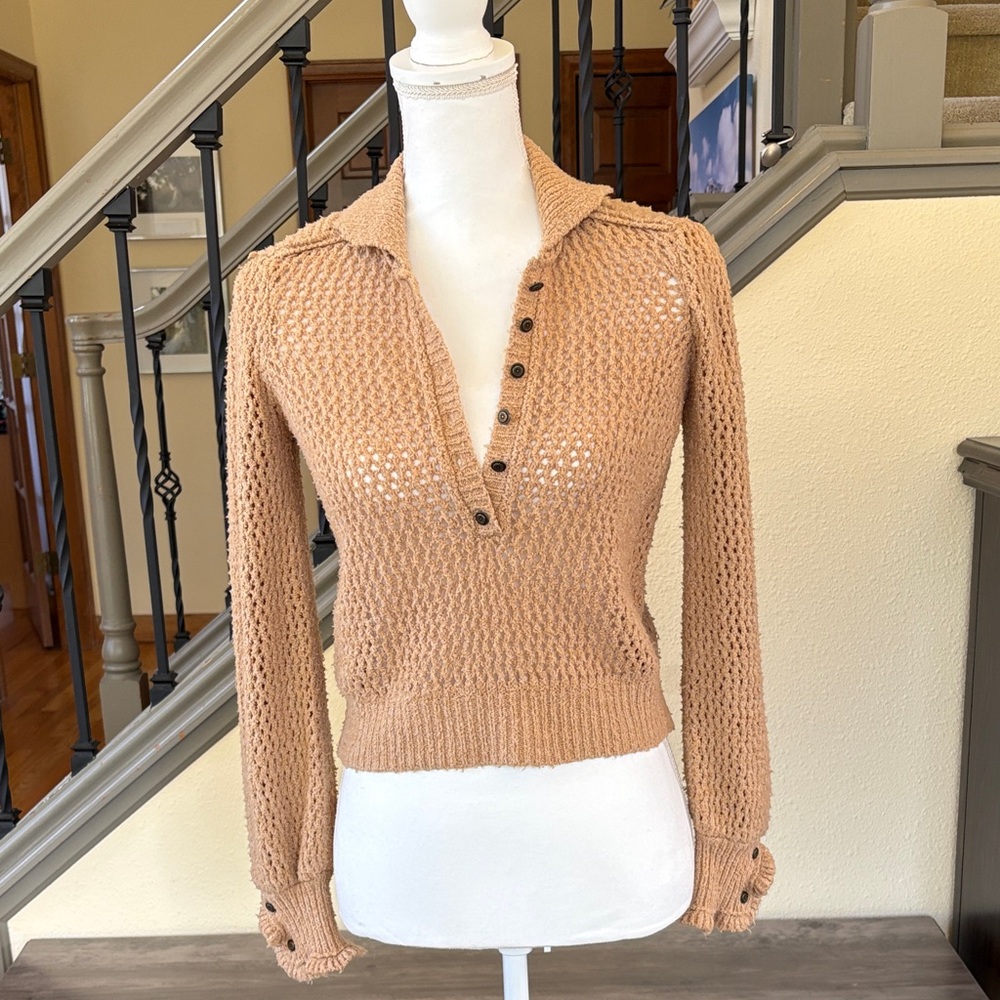 We the Free XS Tan Snowdrift Buttoned Pullover